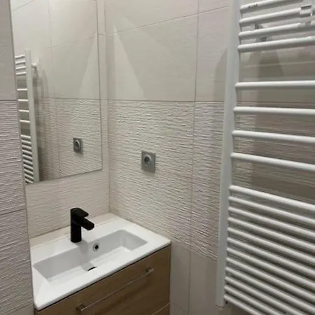 Le Meridien, Studio Renove Avec Terrasse, 8 Min A Pieds Du Centre Ville Villers-sur-Mer Exterior photo